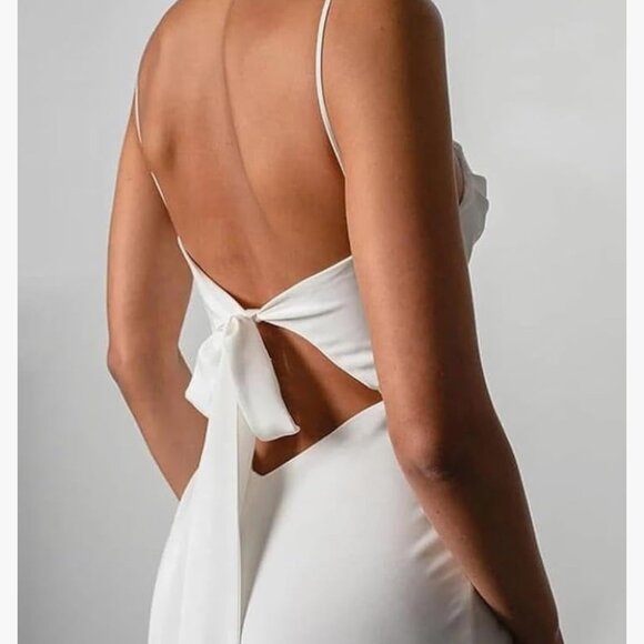 Simple Wedding Dress - Picture 5 of 5